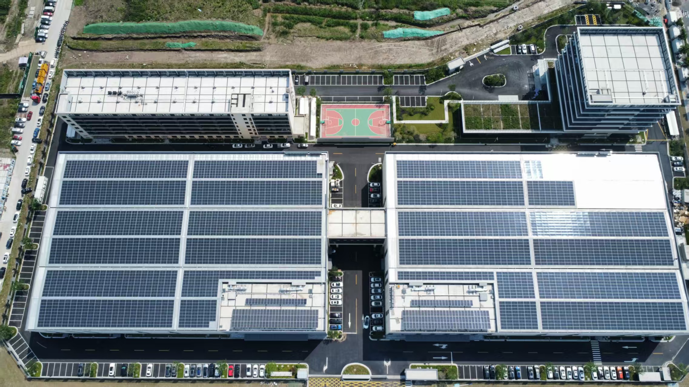 喜报｜热烈祝贺龙能电力新厂区2.4MW分布式光伏项目成功并网发电